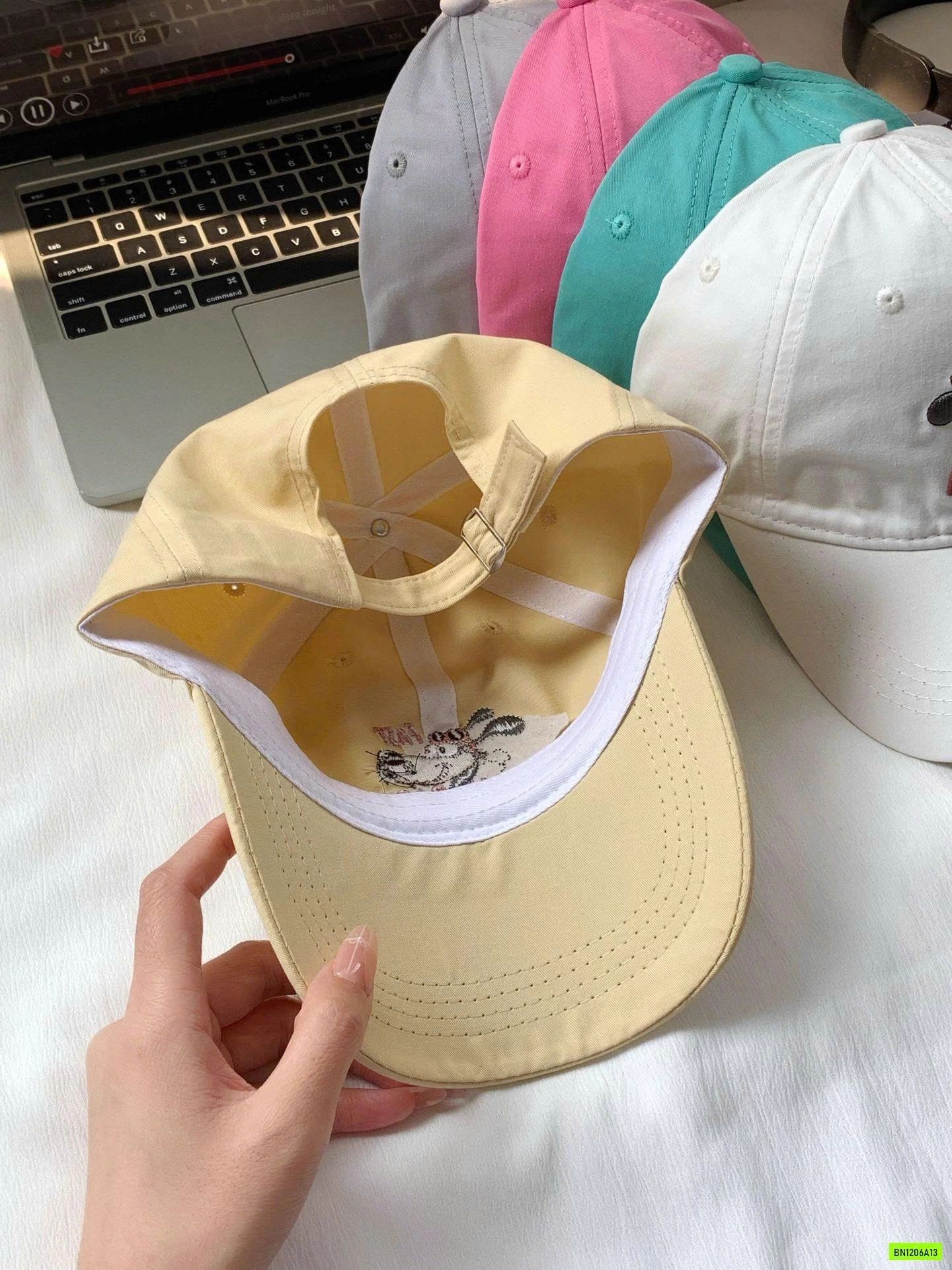 MŨ KẾT THÊU SNOOPY NỮ