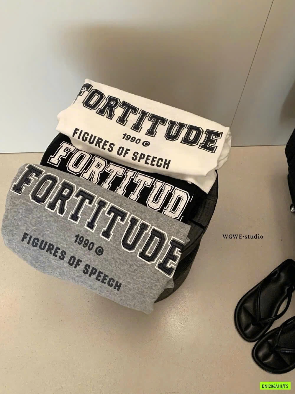 ÁO THUN CỔ TRÒN CHỮ WG.WE