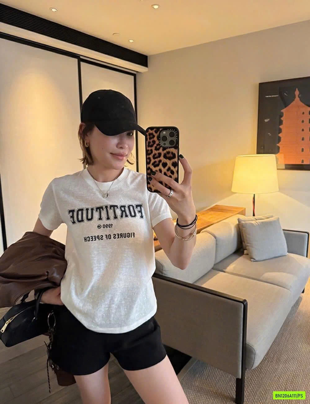 ÁO THUN CỔ TRÒN CHỮ WG.WE