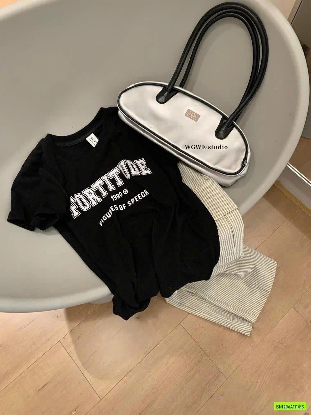 ÁO THUN CỔ TRÒN CHỮ WG.WE