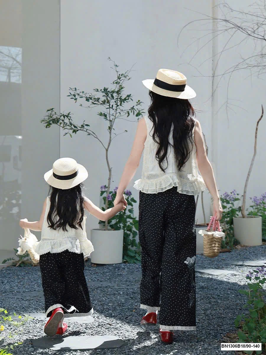 SET ÁO SÁT NÁCH MIX QUẦN CHẤM BI CHO MẸ VÀ BÉ