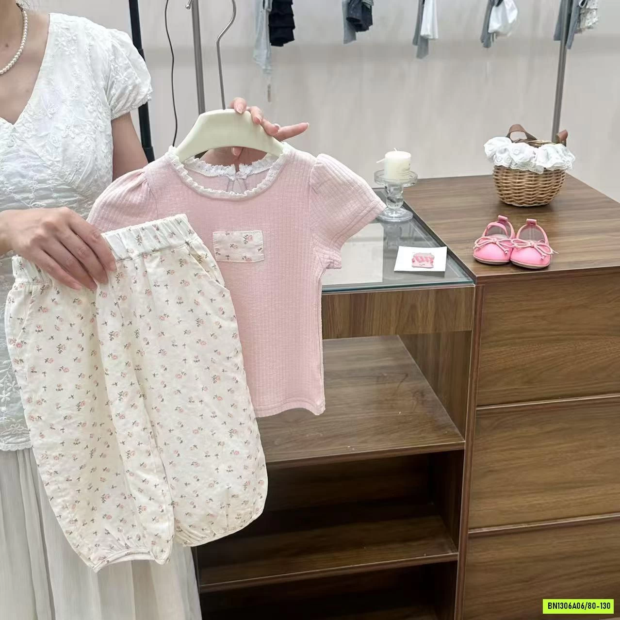 SÉT ÁO HỒNG MIX QUẦN BOM HOA COCOGIRIN