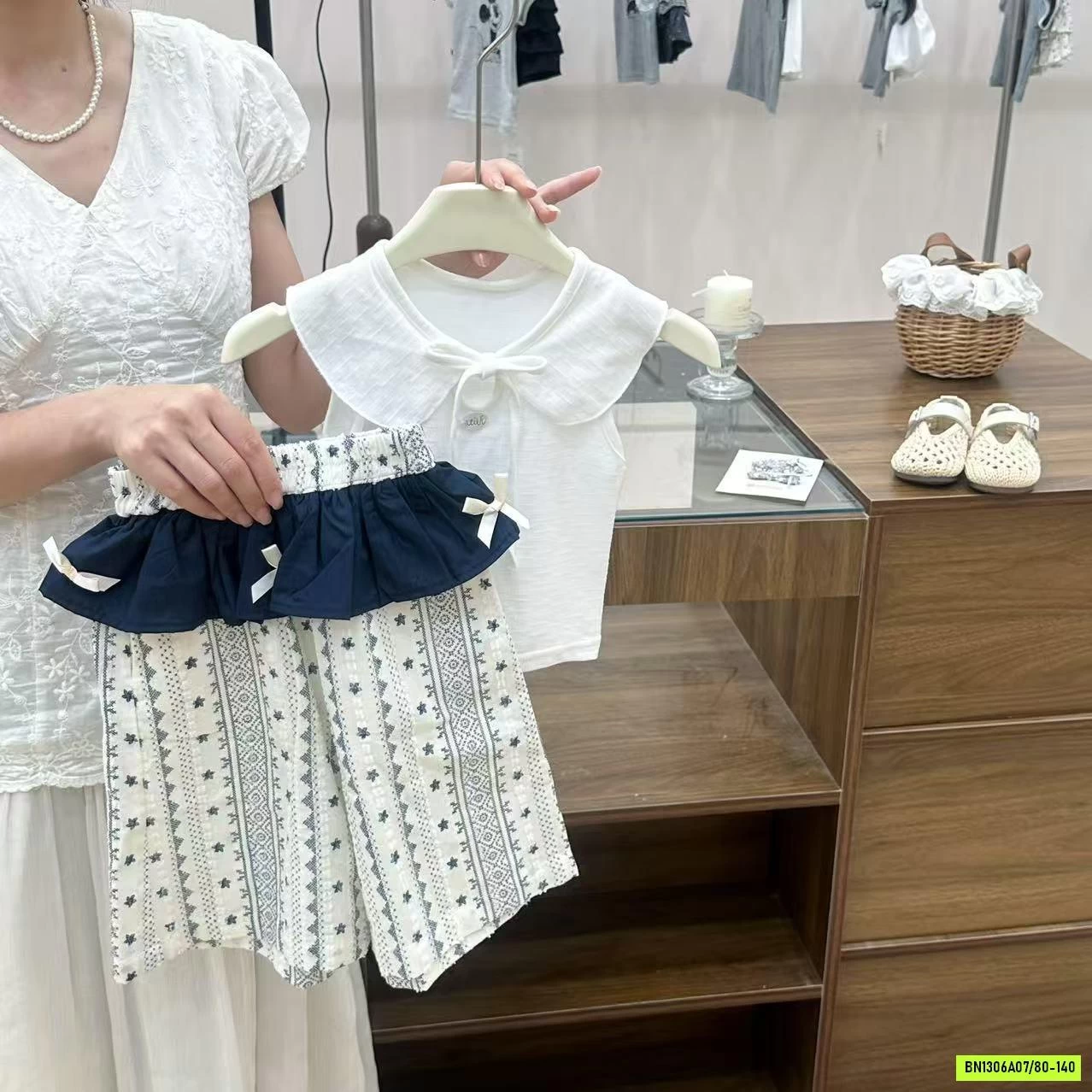 SƠ MI CỔ SEN MIX QUẦN HOA NHÍ COCOGIRIN