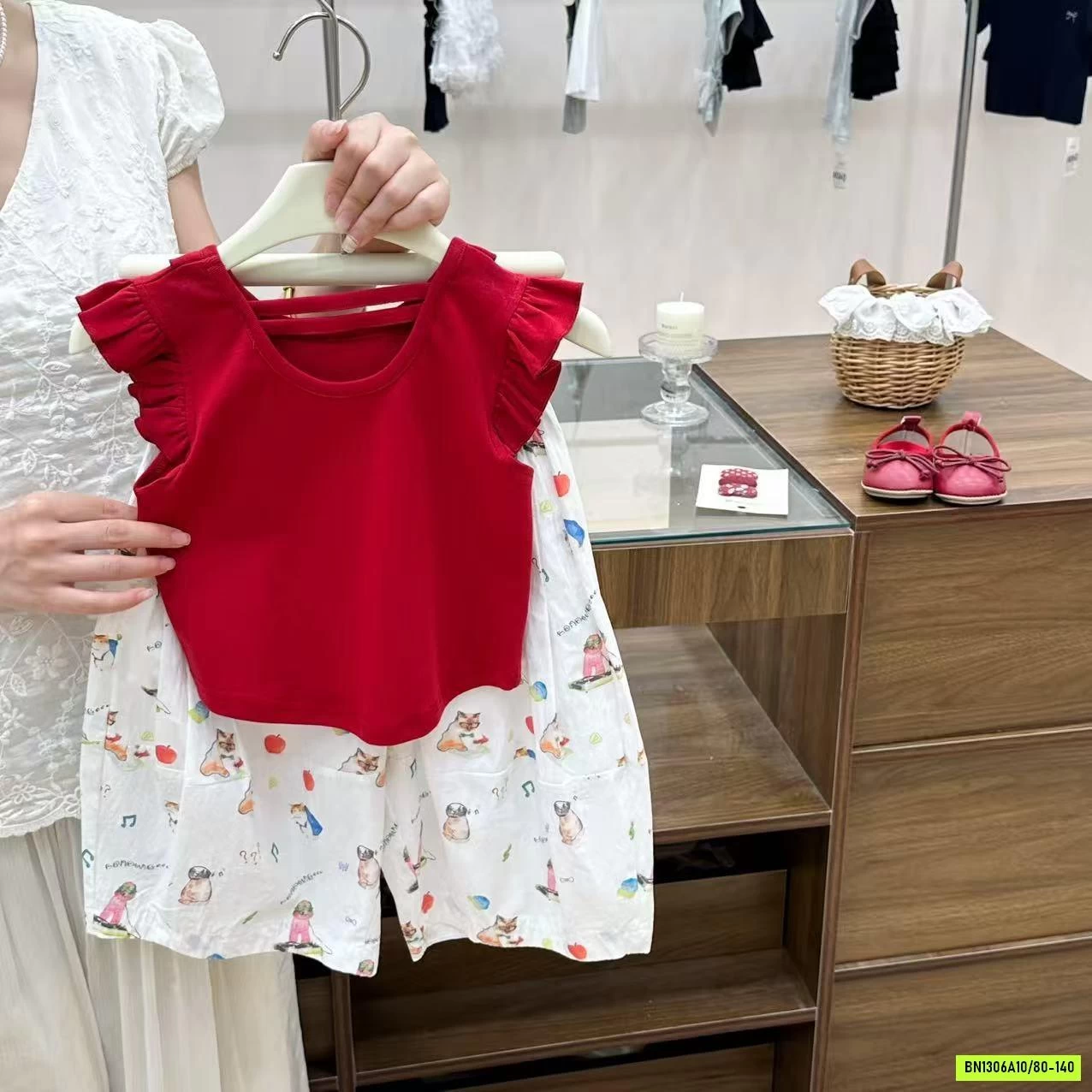 SÉT ÁO ĐỎ MIX BAGGY HỌA TIẾT COCOGIRIN