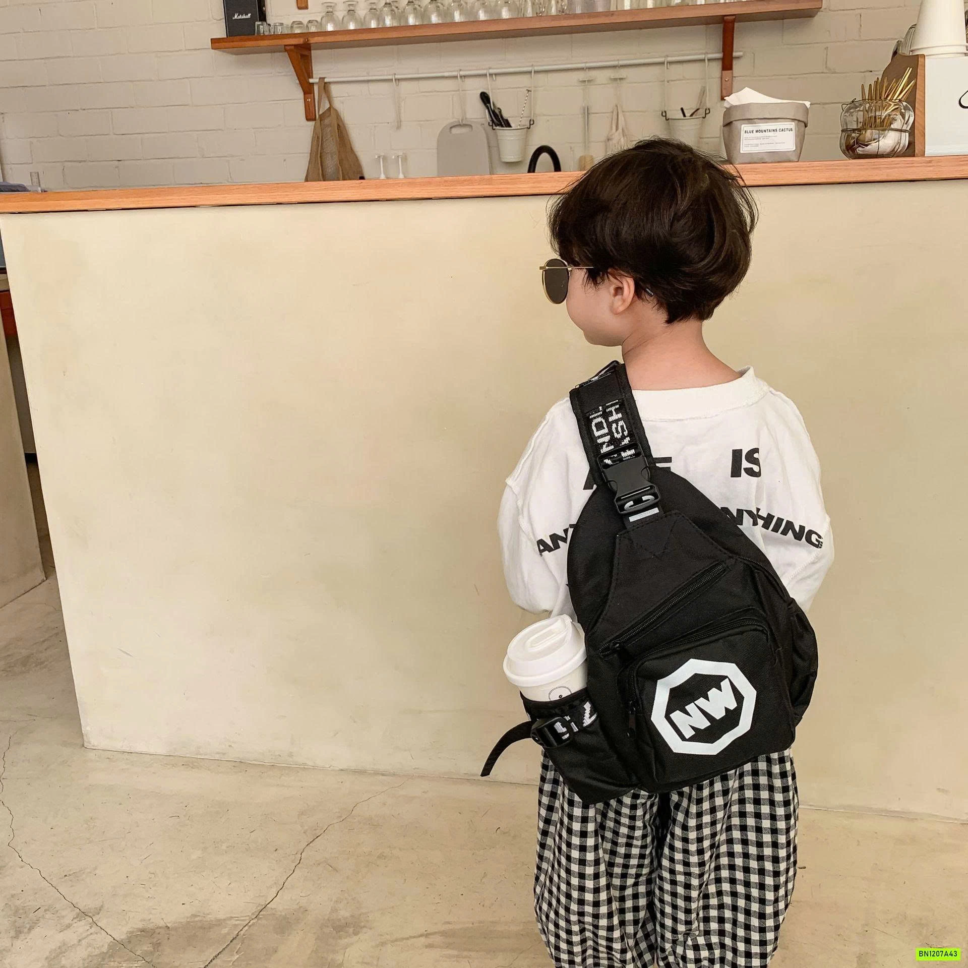 TÚI BAO TỬ CÓ NGĂN ĐỰNG BÌNH NƯỚC