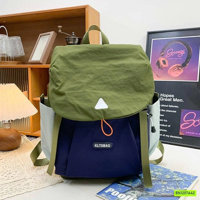 BALO VẢI DÙ LEO NÚI