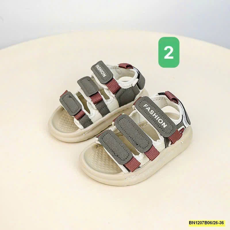 DÉP SANDAL BÉ TRAI