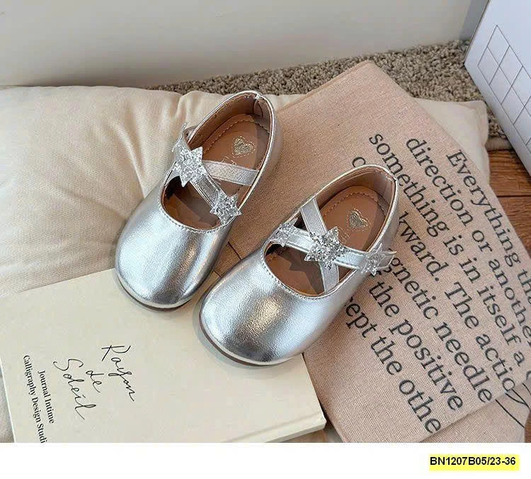 GIÀY BÚP BÊ NGÔI SAO BÉ GÁI