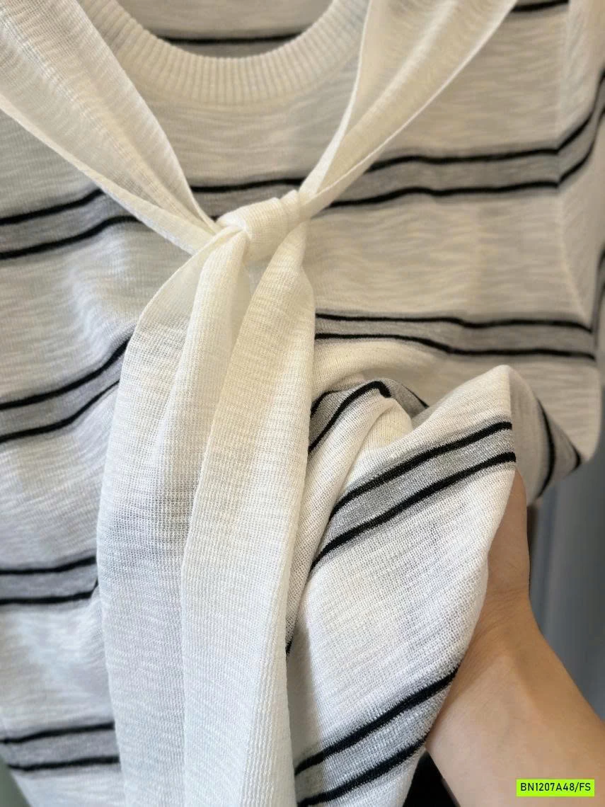 MONTOGHI KẺ GIẢ KHĂN CHOÀNG