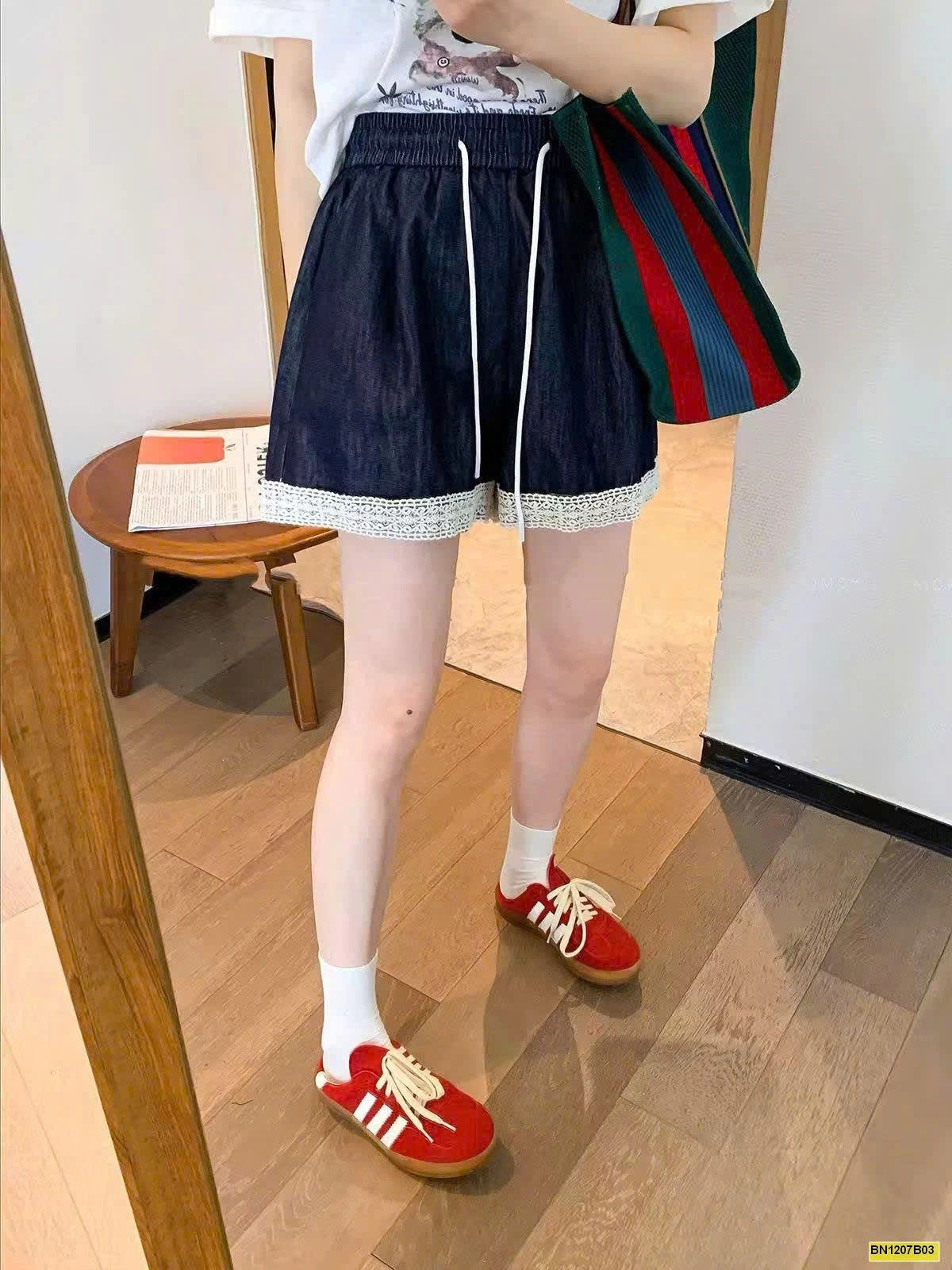 QUẦN SHORT PHỐI VIỀN REN CHO NỮ