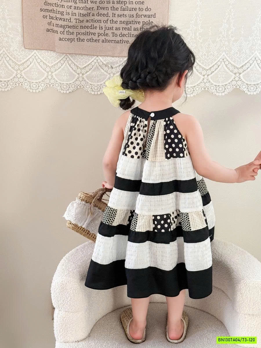 ĐẦM MAXI CỔ YẾM KẺ NGANG