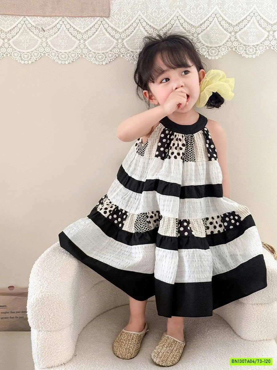 ĐẦM MAXI CỔ YẾM KẺ NGANG