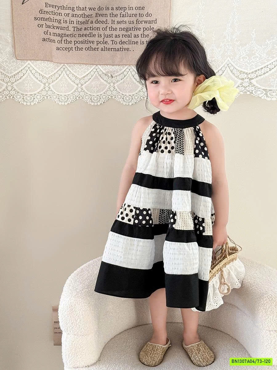 ĐẦM MAXI CỔ YẾM KẺ NGANG