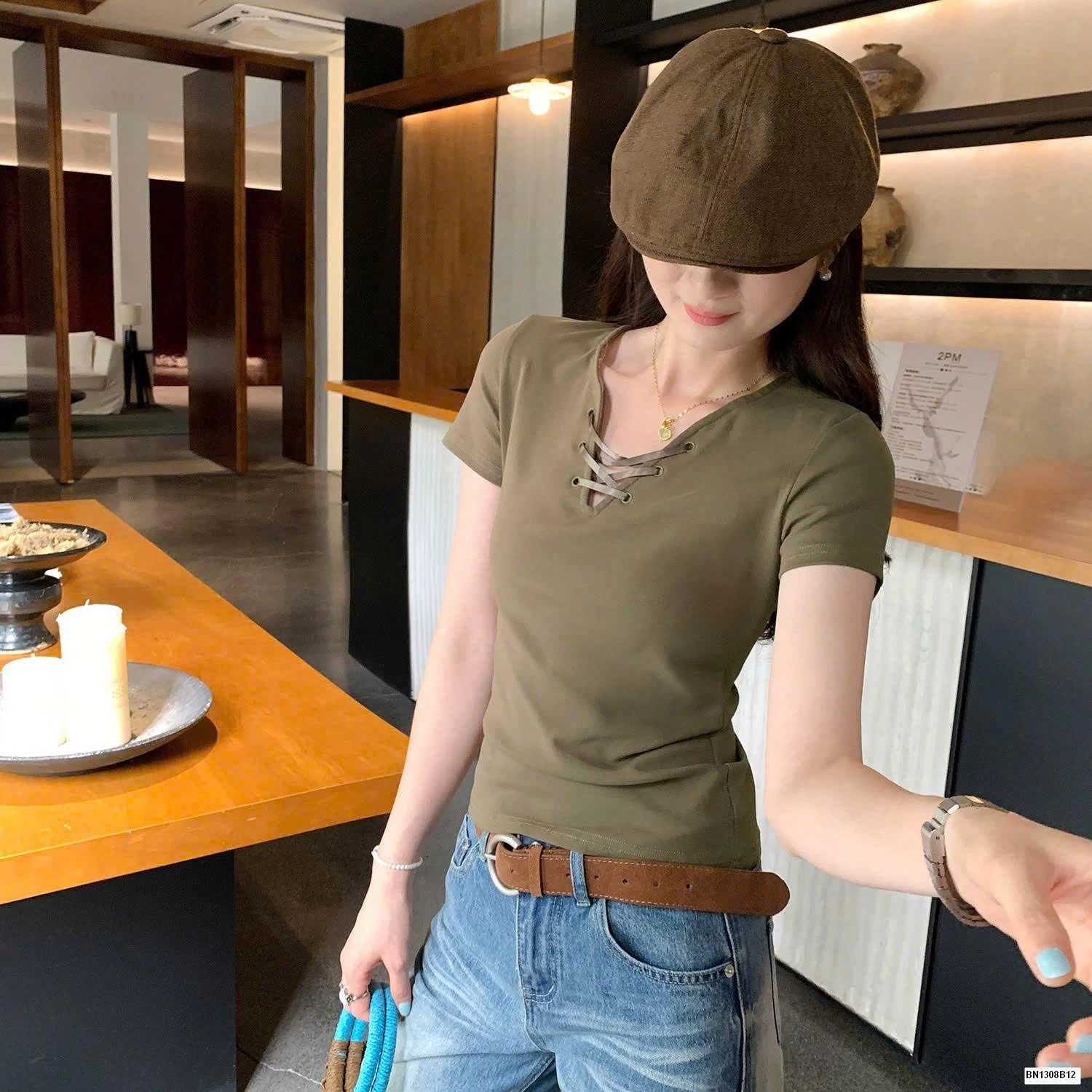 ÁO THUN NGẮN TAY CỔ V ĐAN DÂY