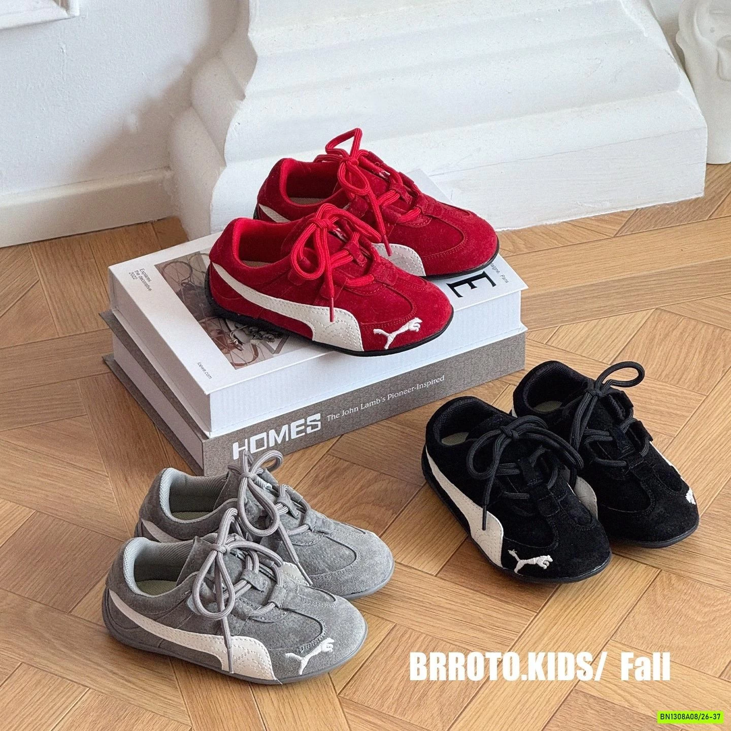 GIÀY THỂ THAO THÊU LOGO