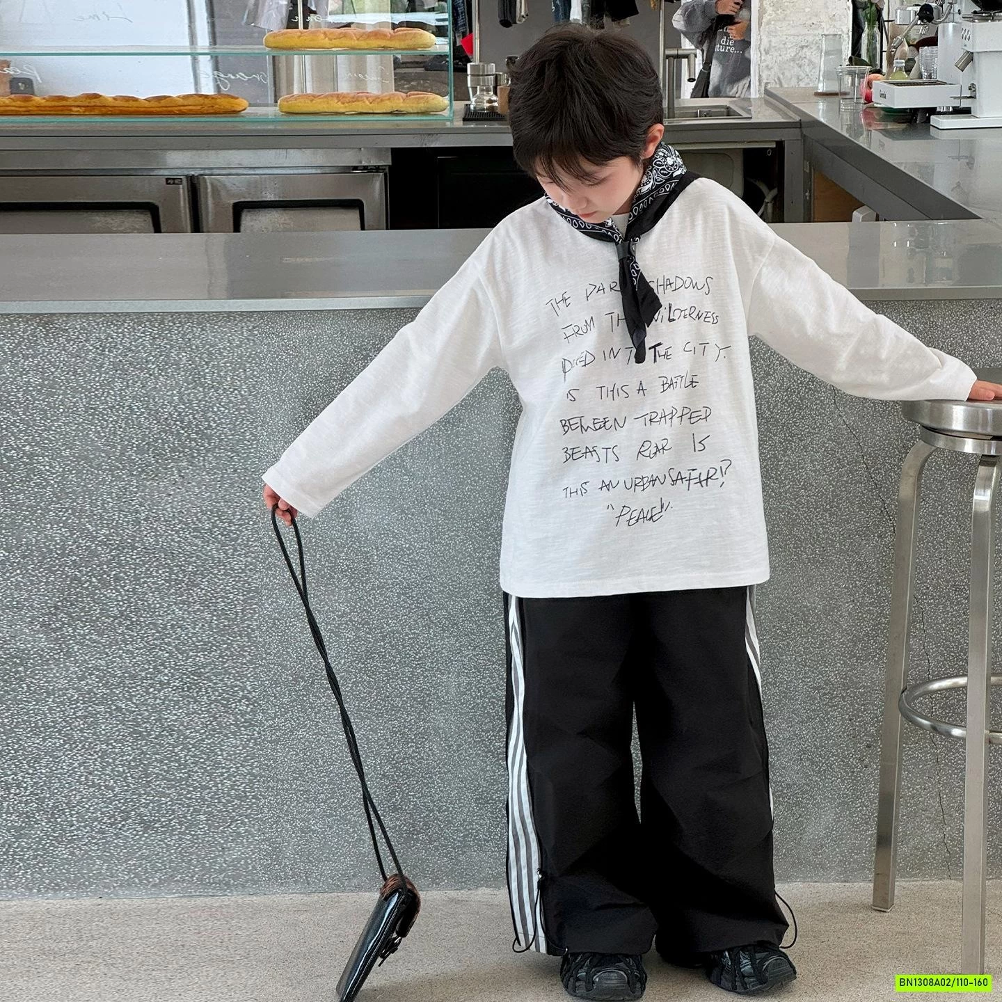 QUẦN GIÓ SUÔNG SỌC BÊN