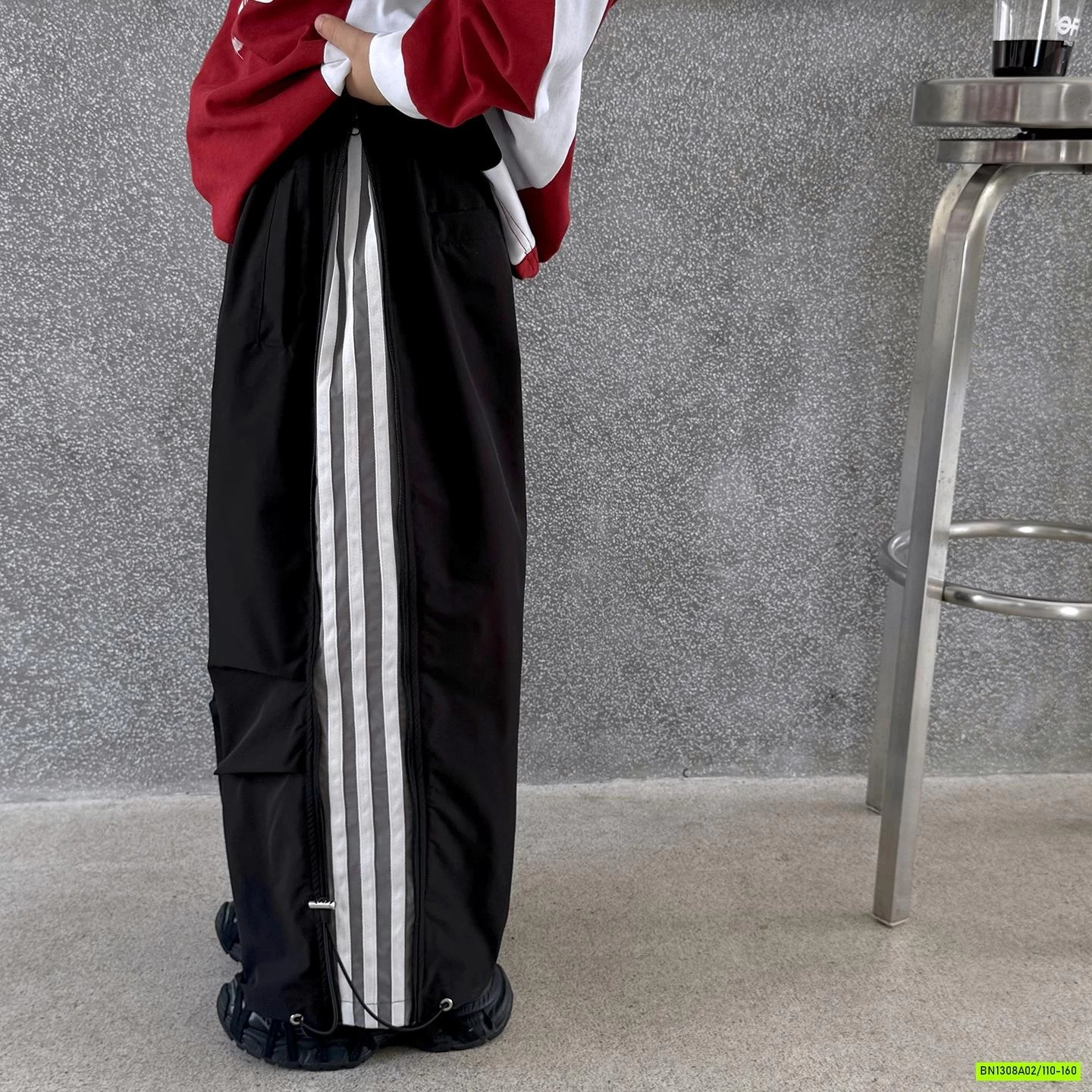 QUẦN GIÓ SUÔNG SỌC BÊN