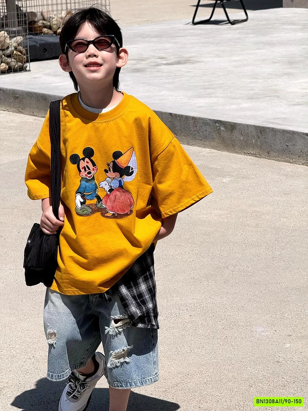 ÁO THUN VÀNG IN MI.C.KE.Y