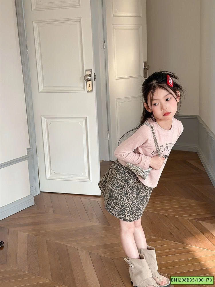 ÁO THUN DÀI TAY KITTY AMBB 26A073