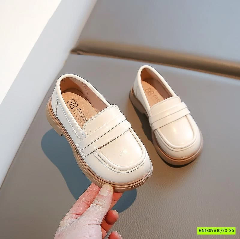 MOCA TRƠN NỮ SINH