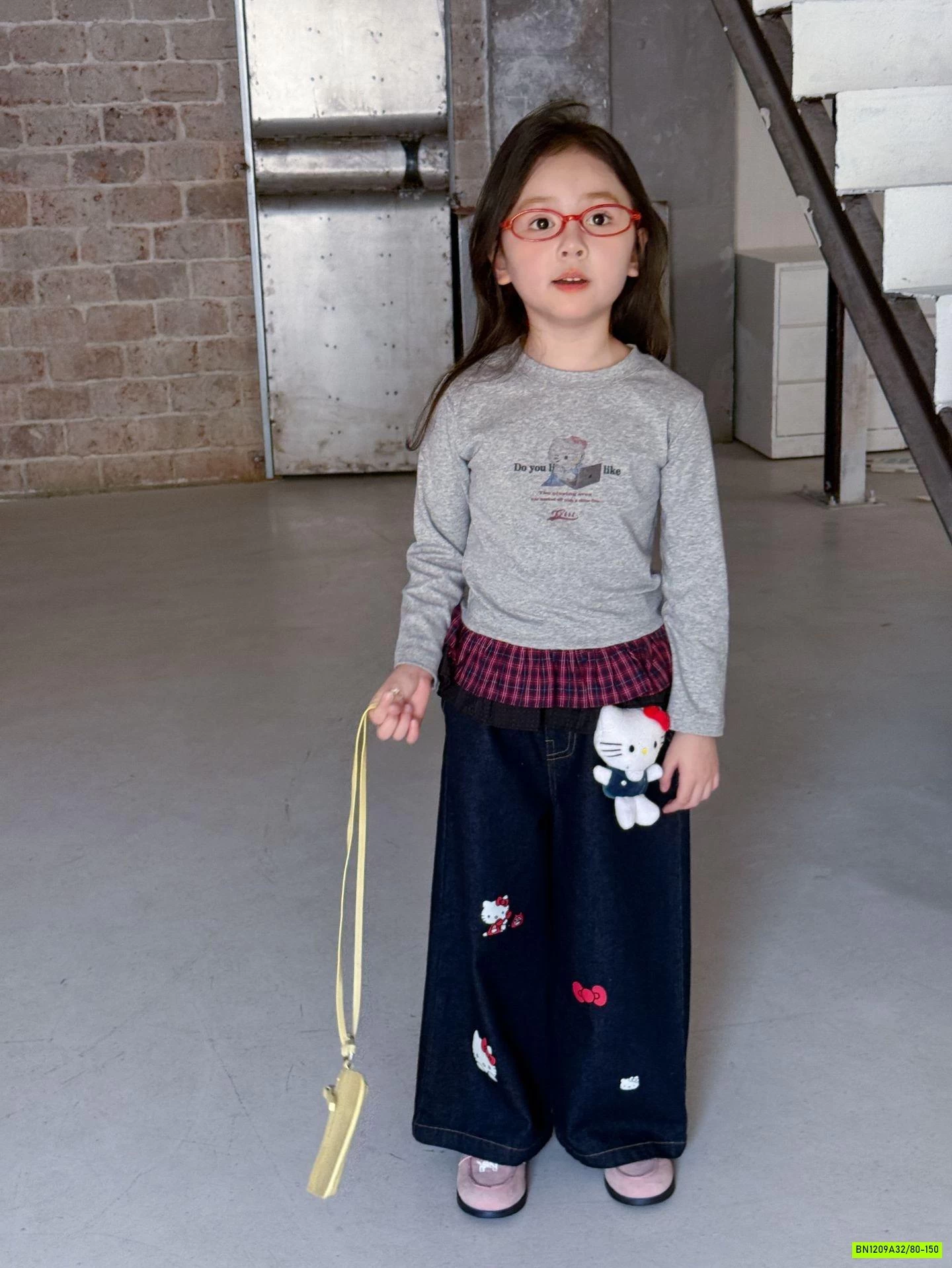 JEANS SUÔNG KÈM GẤU BÔNG KITTY