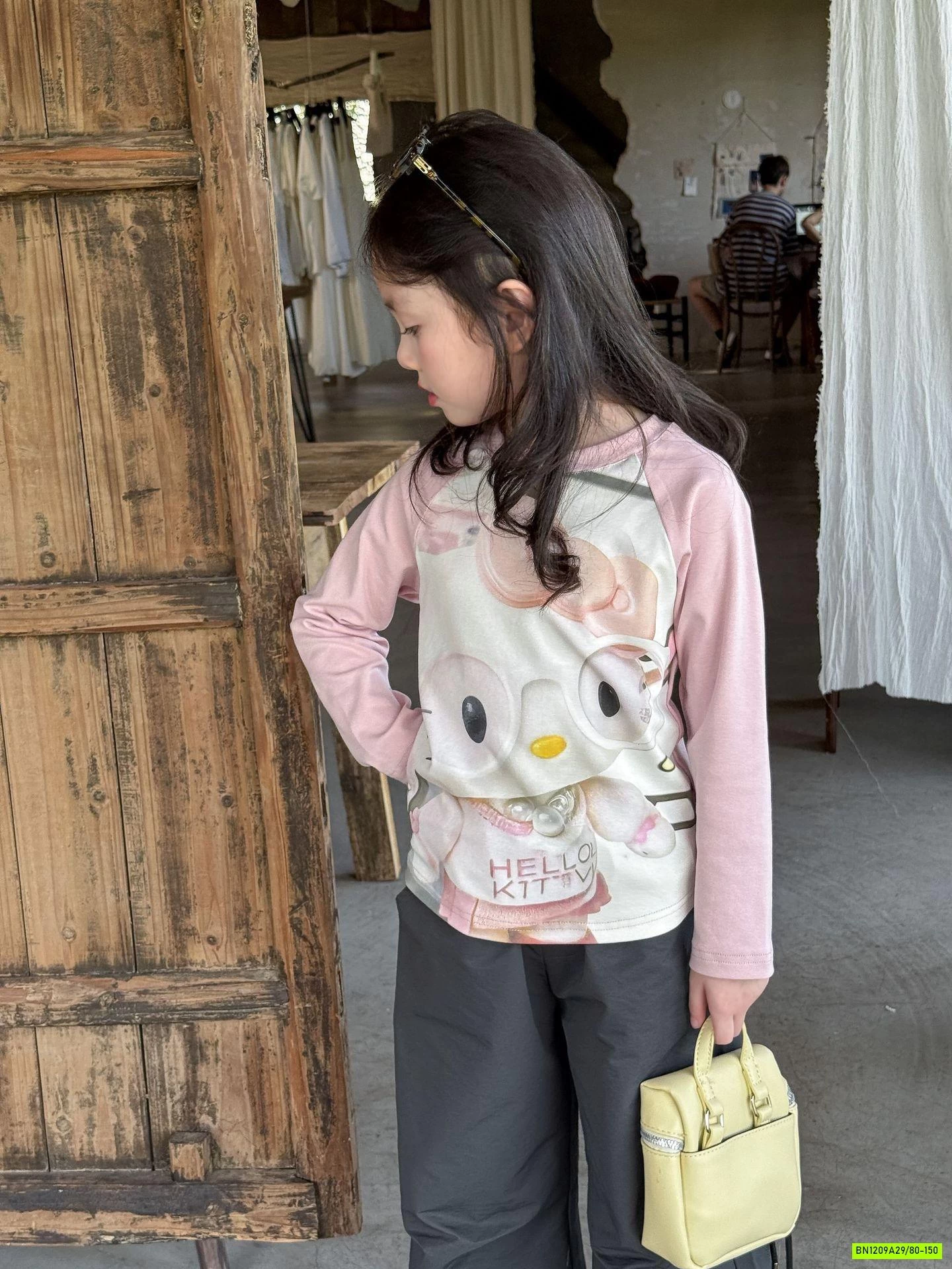 ÁO KITTY PHỐI MÀU TAY