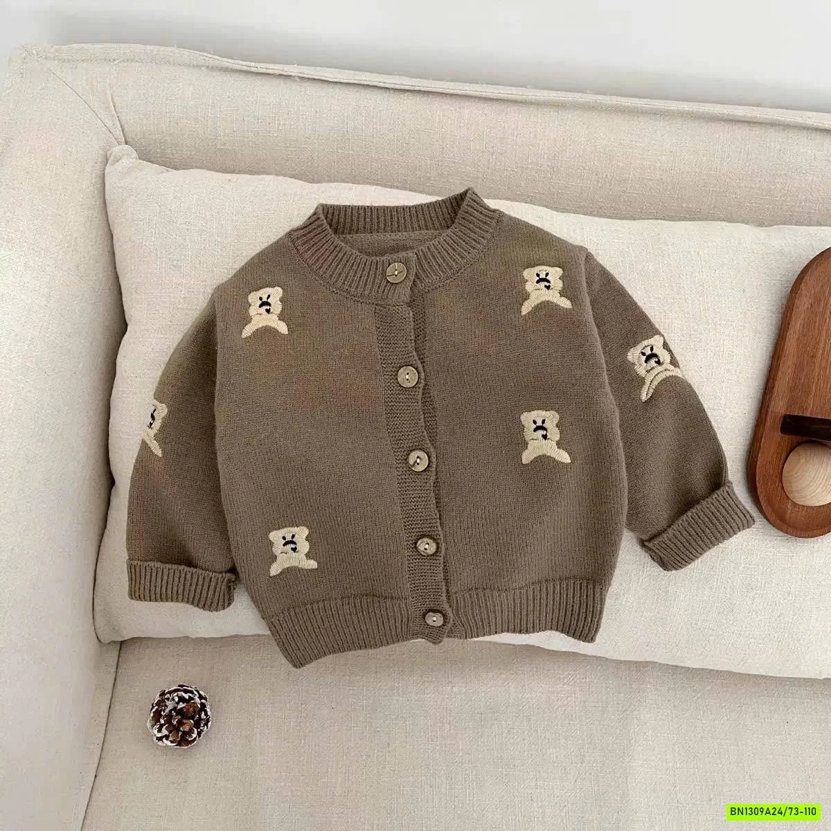 CARDIGAN THÊU GẤU