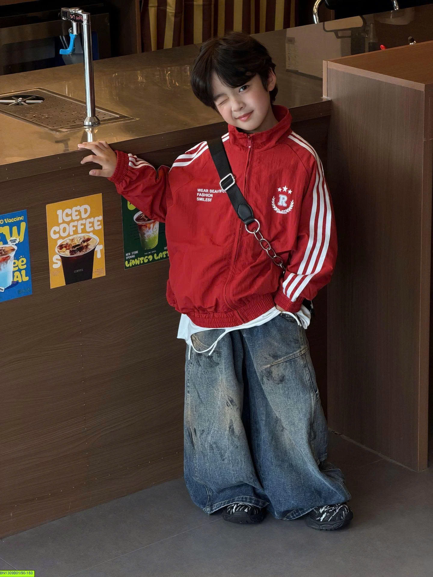 ÁO KHOÁC GIÓ CHỮ R TAY PHỐI KẺ TAIRUS