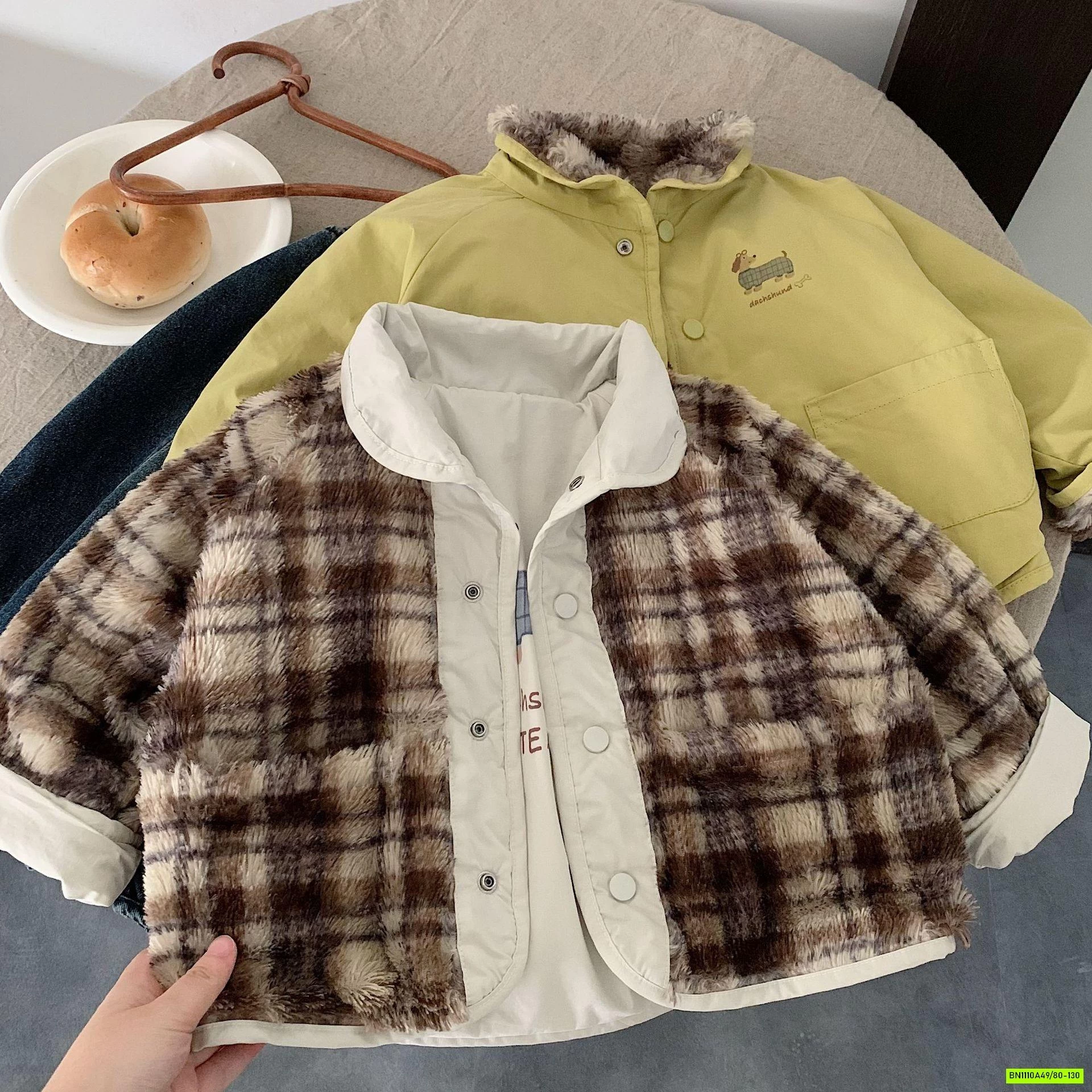 KHOÁC 2 MẶT LÔNG CARO NÂU