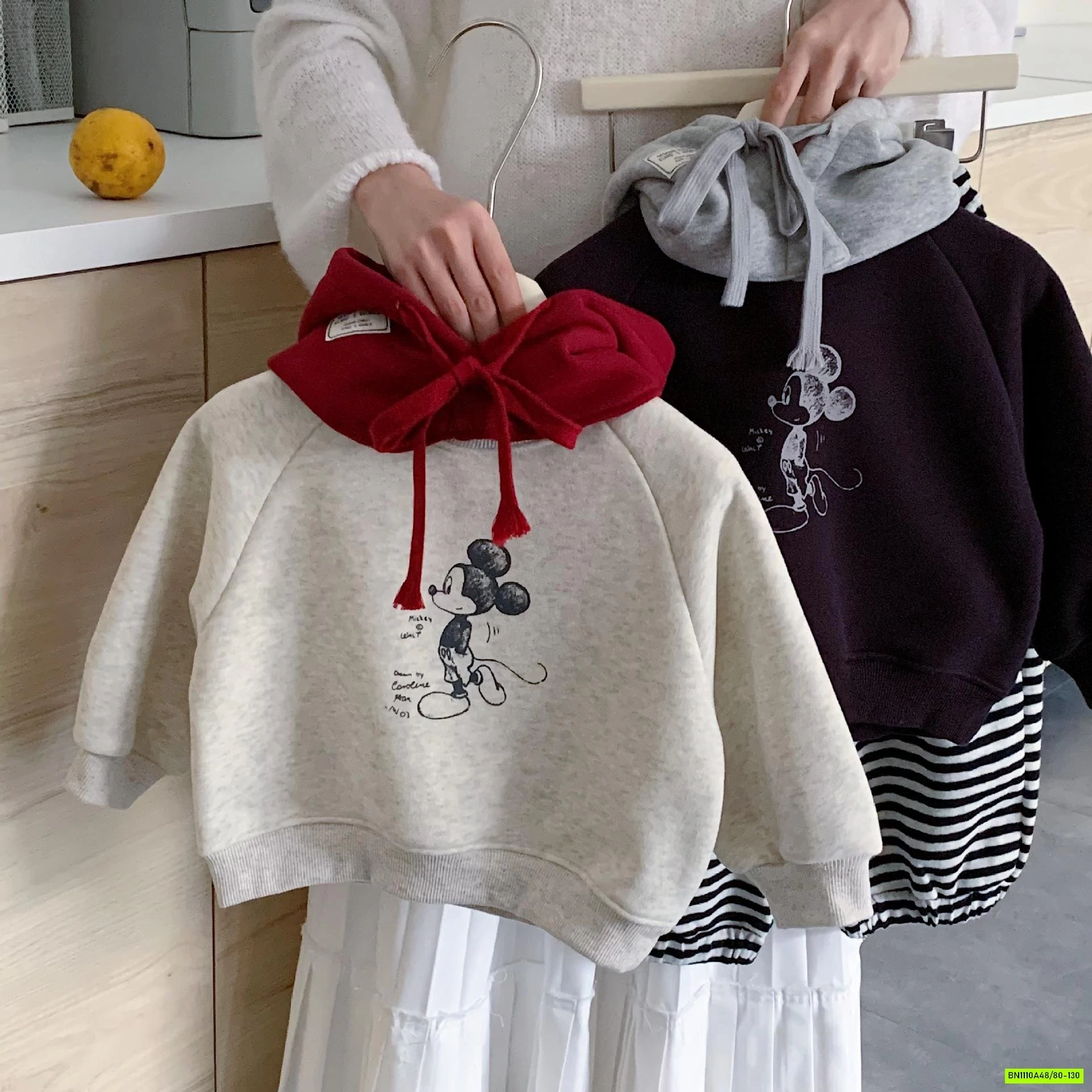 ÁO NỈ MICKEY LÓT NHUNG CỔ 3P