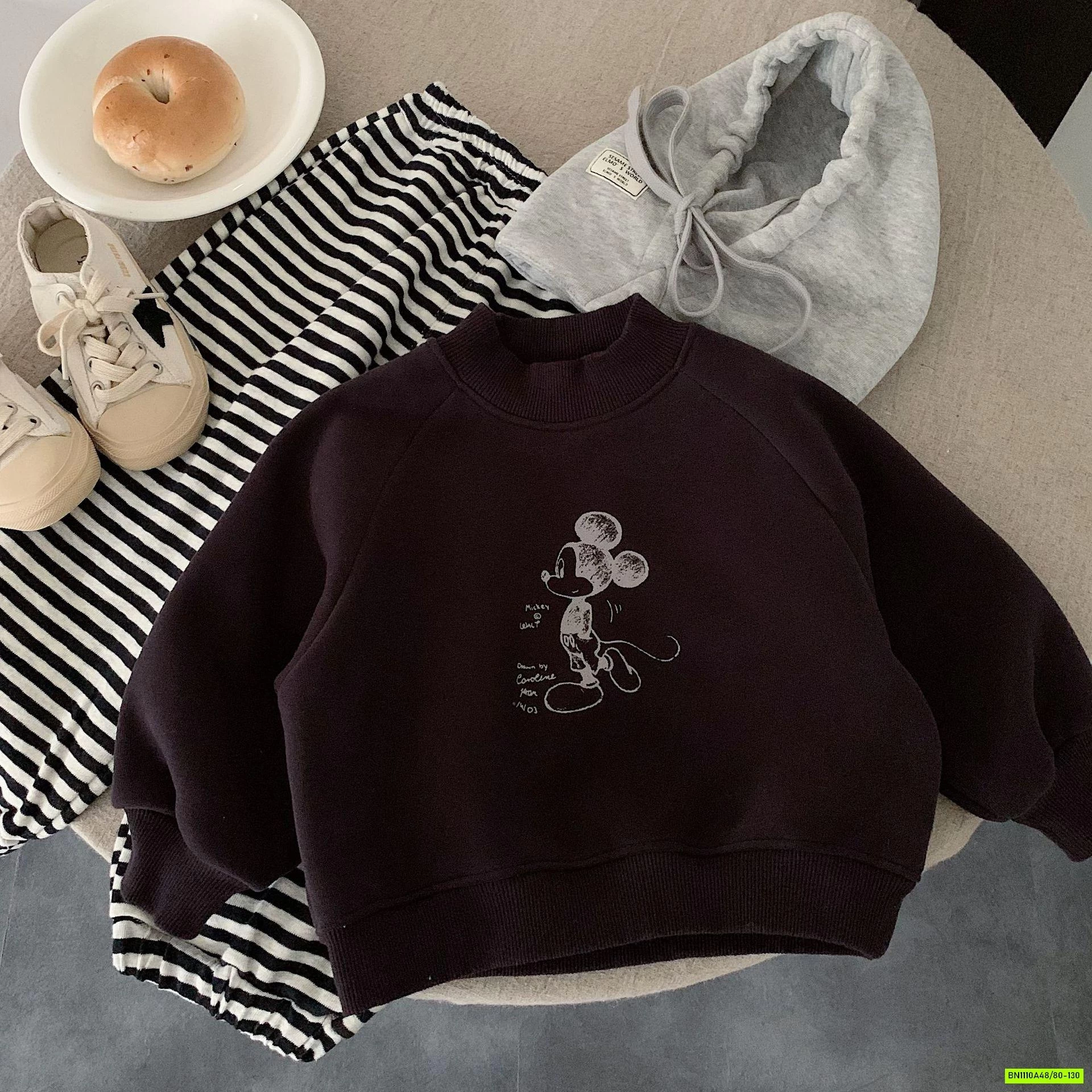 ÁO NỈ MICKEY LÓT NHUNG CỔ 3P