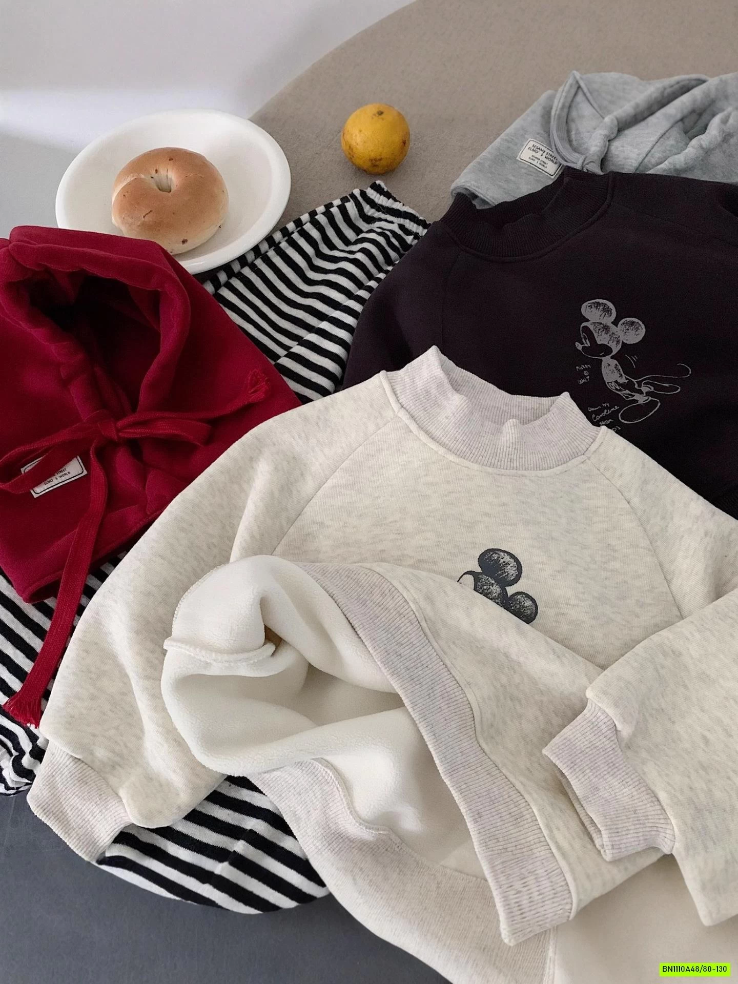 ÁO NỈ MICKEY LÓT NHUNG CỔ 3P