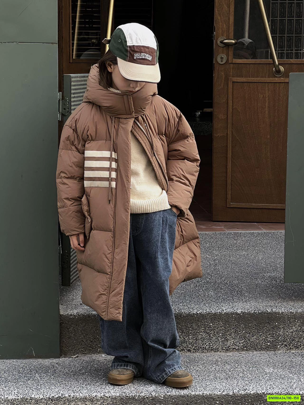 KHOÁC PHAO DÁNG DÀI KẺ TAY