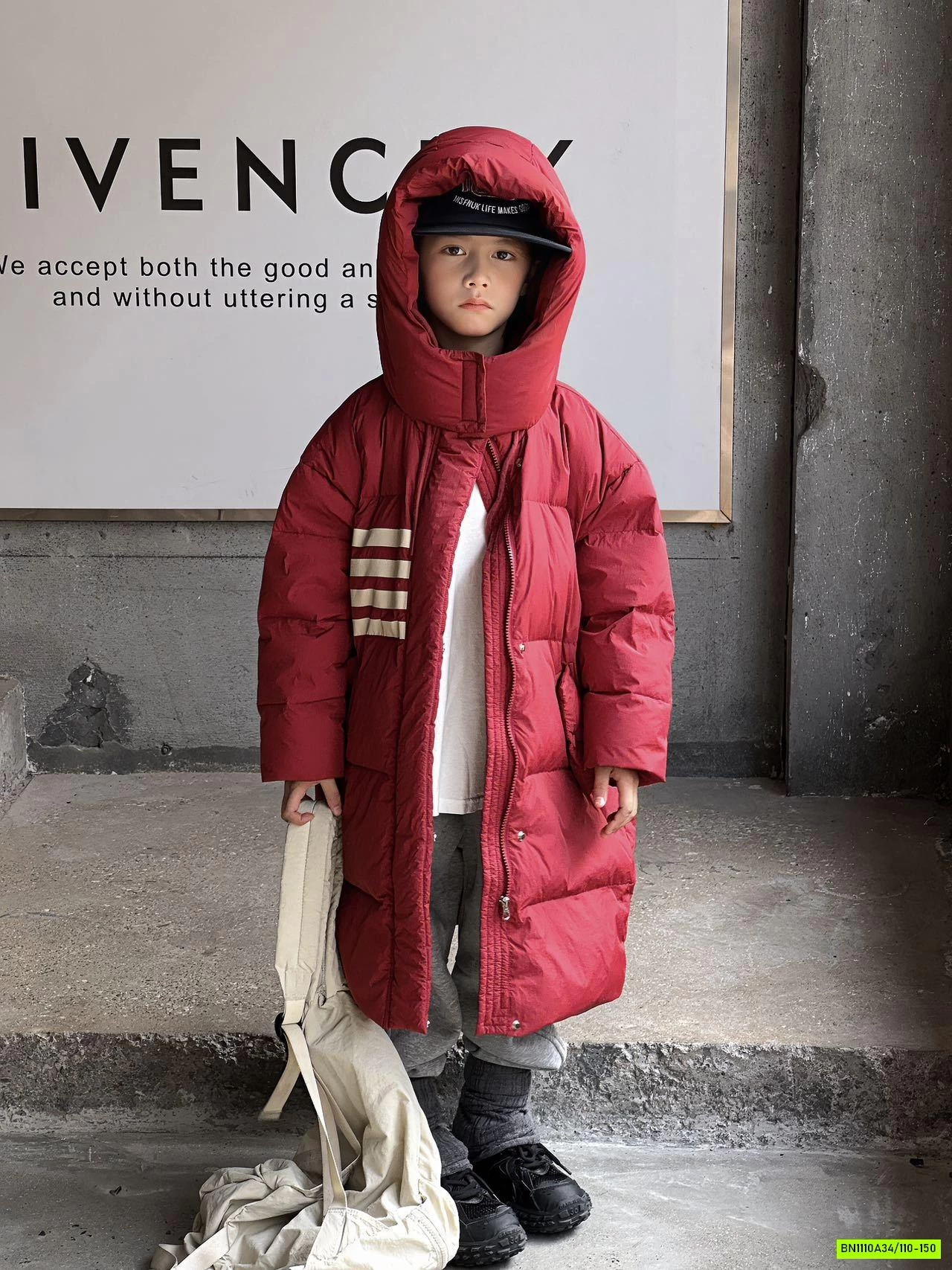 KHOÁC PHAO DÁNG DÀI KẺ TAY