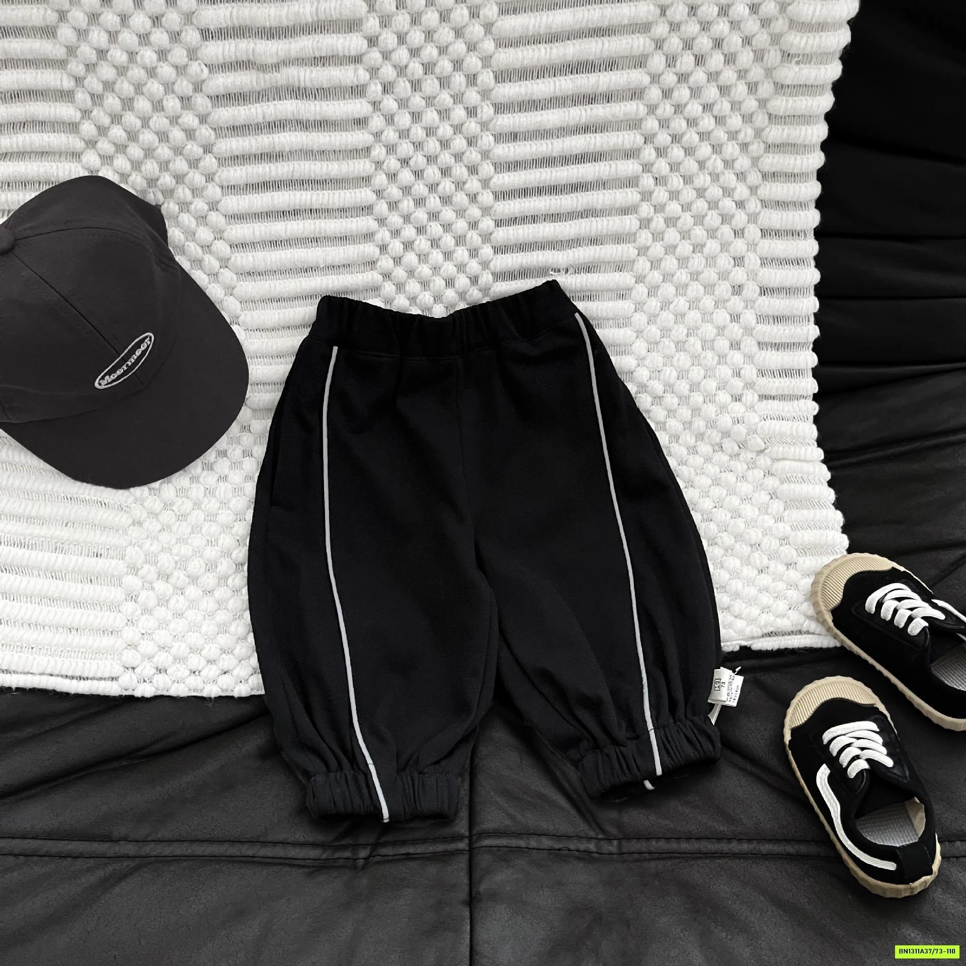 JOGGER COTTON SỌC GÂN TRƯỚC