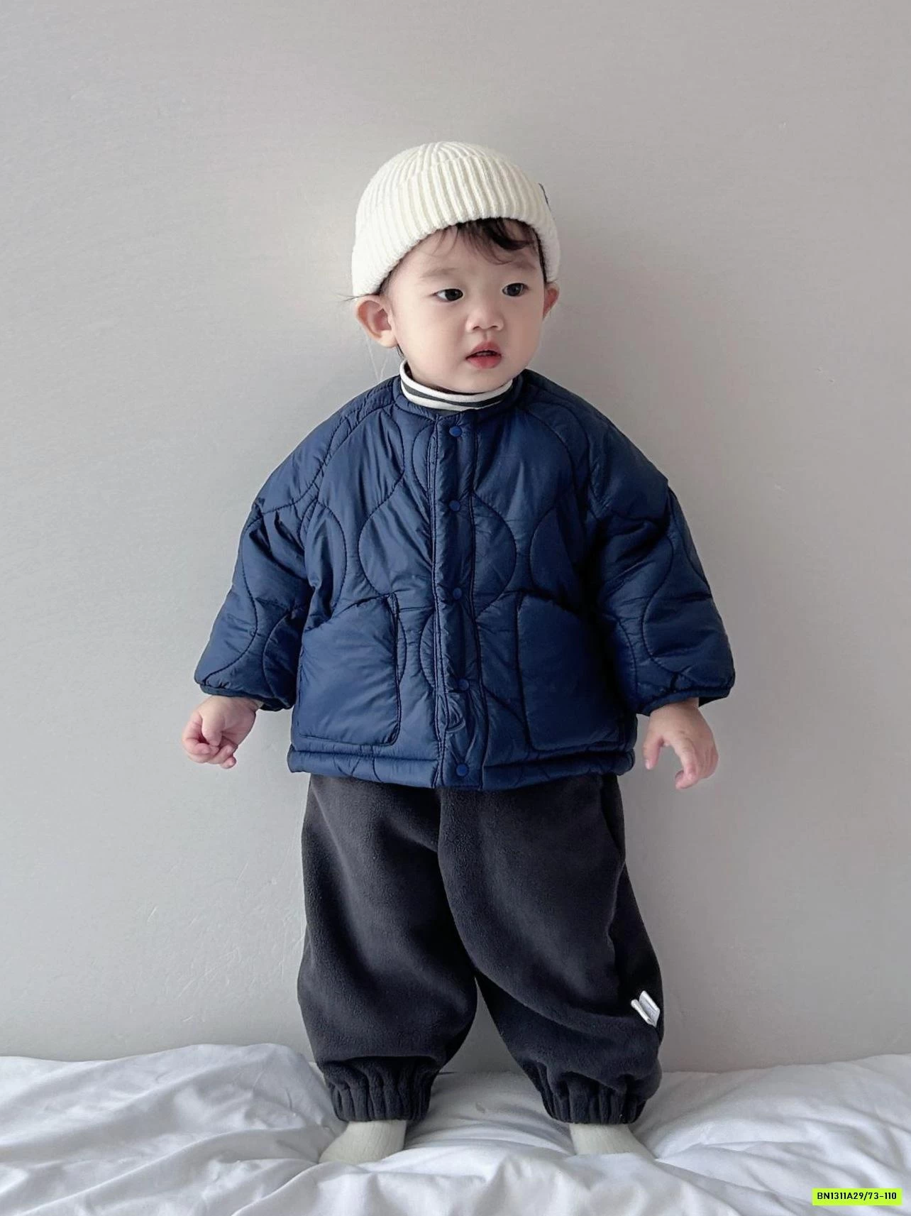 KHOÁC PHAO TRẦN TRÁM CỔ TRÒN