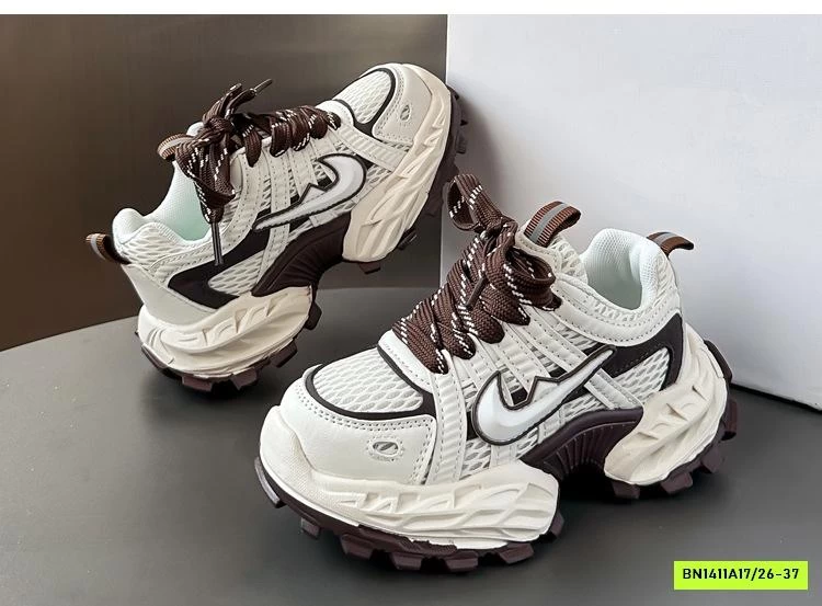 SNEAKER ĐẾ ĐINH PHỐI MÀU