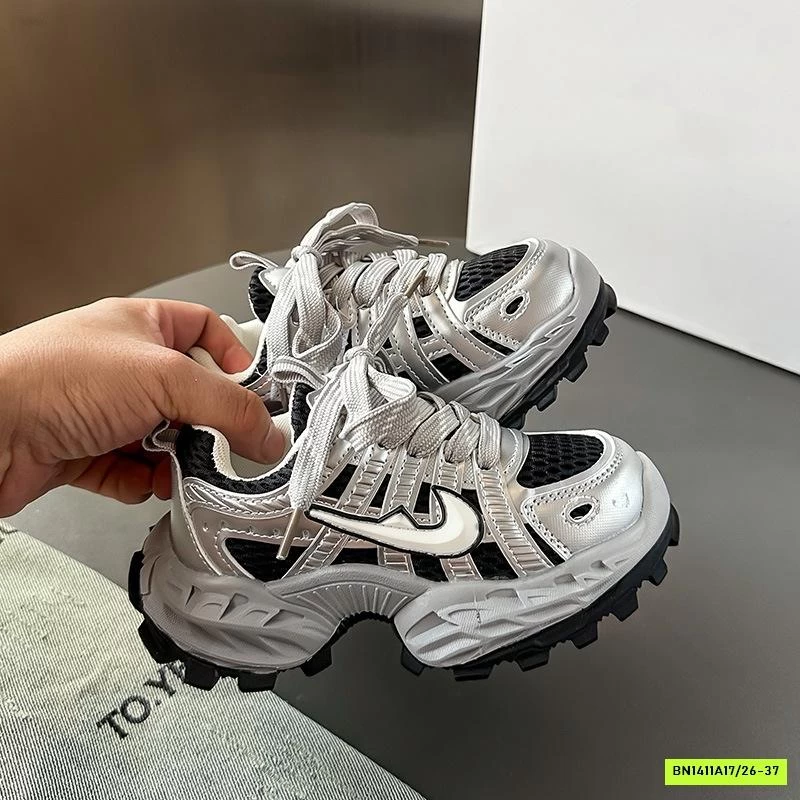 SNEAKER ĐẾ ĐINH PHỐI MÀU