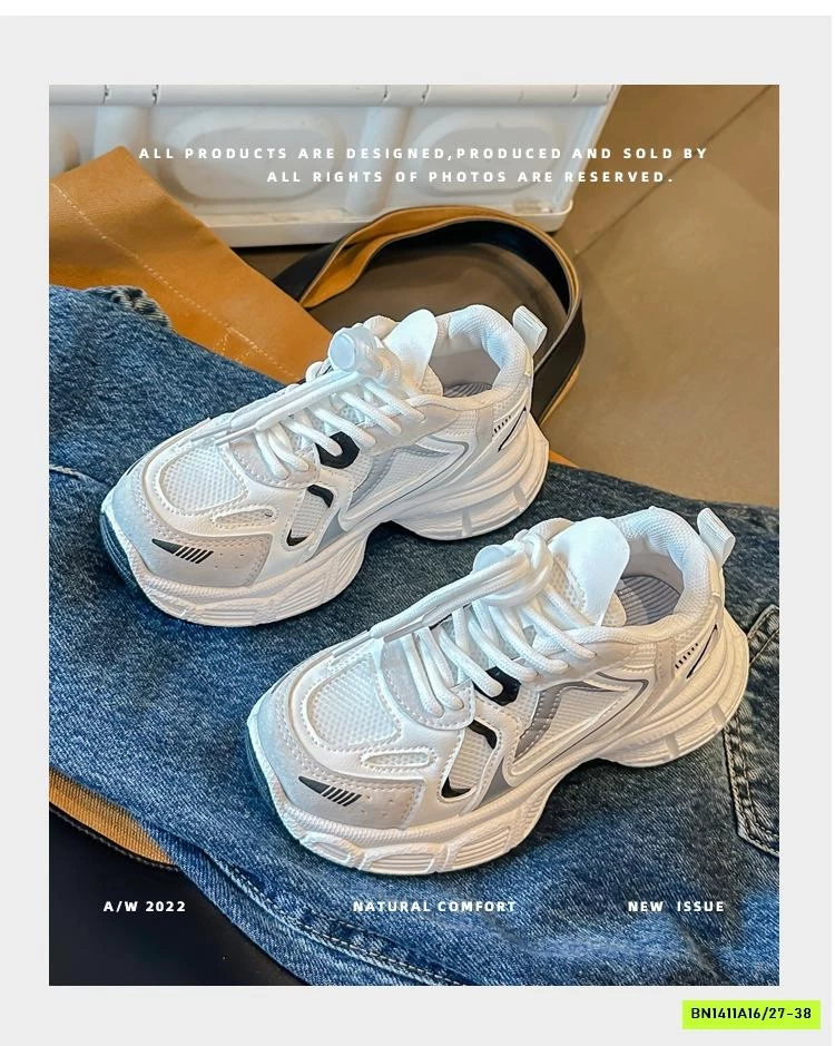 SNEAKER TRẮNG QUỐC DÂN