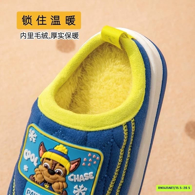 SỤC LÔNG ĐỘI CHÓ CỨU HỘ