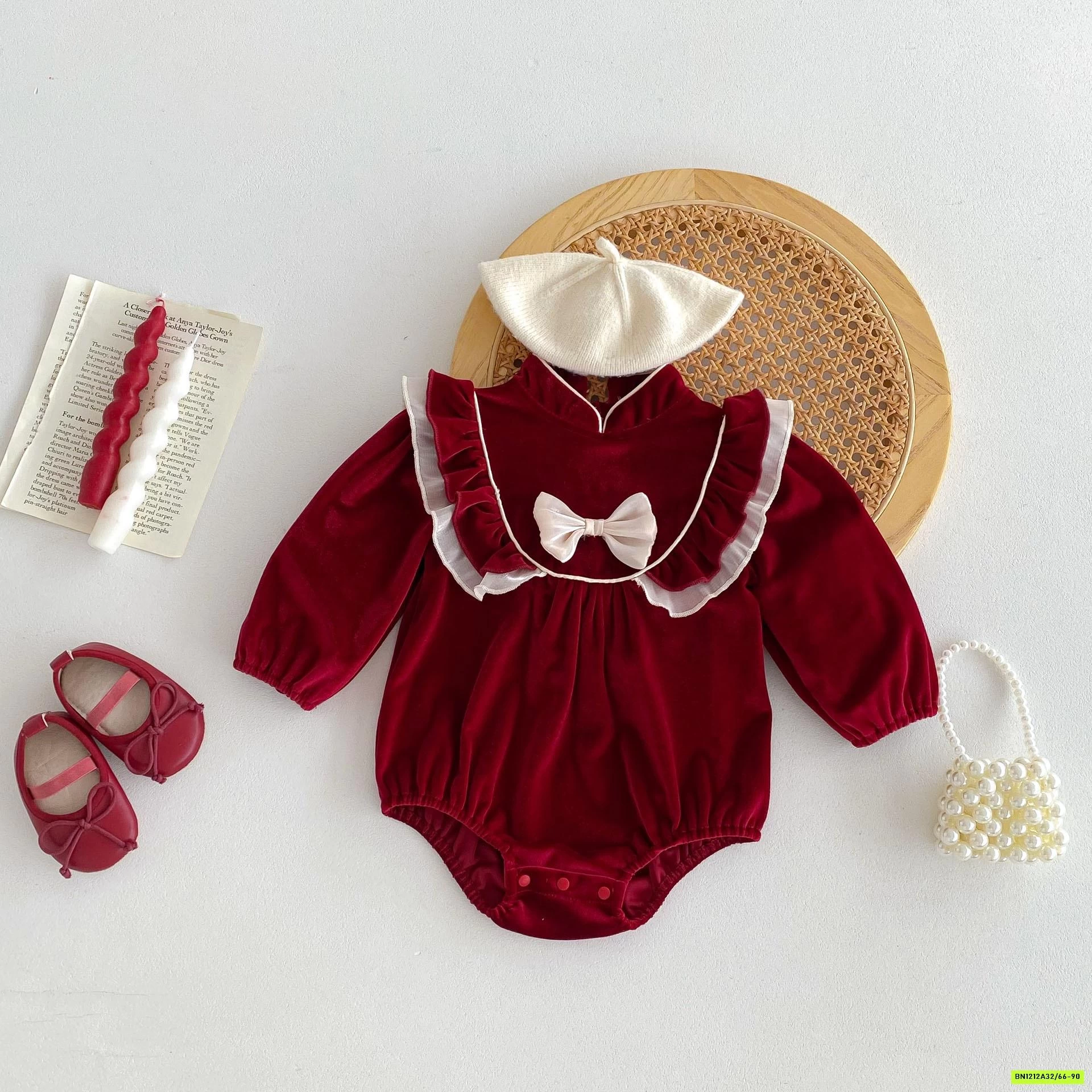 BODY ĐỎ NHUNG VIỀN BÈO CỔ NƠ