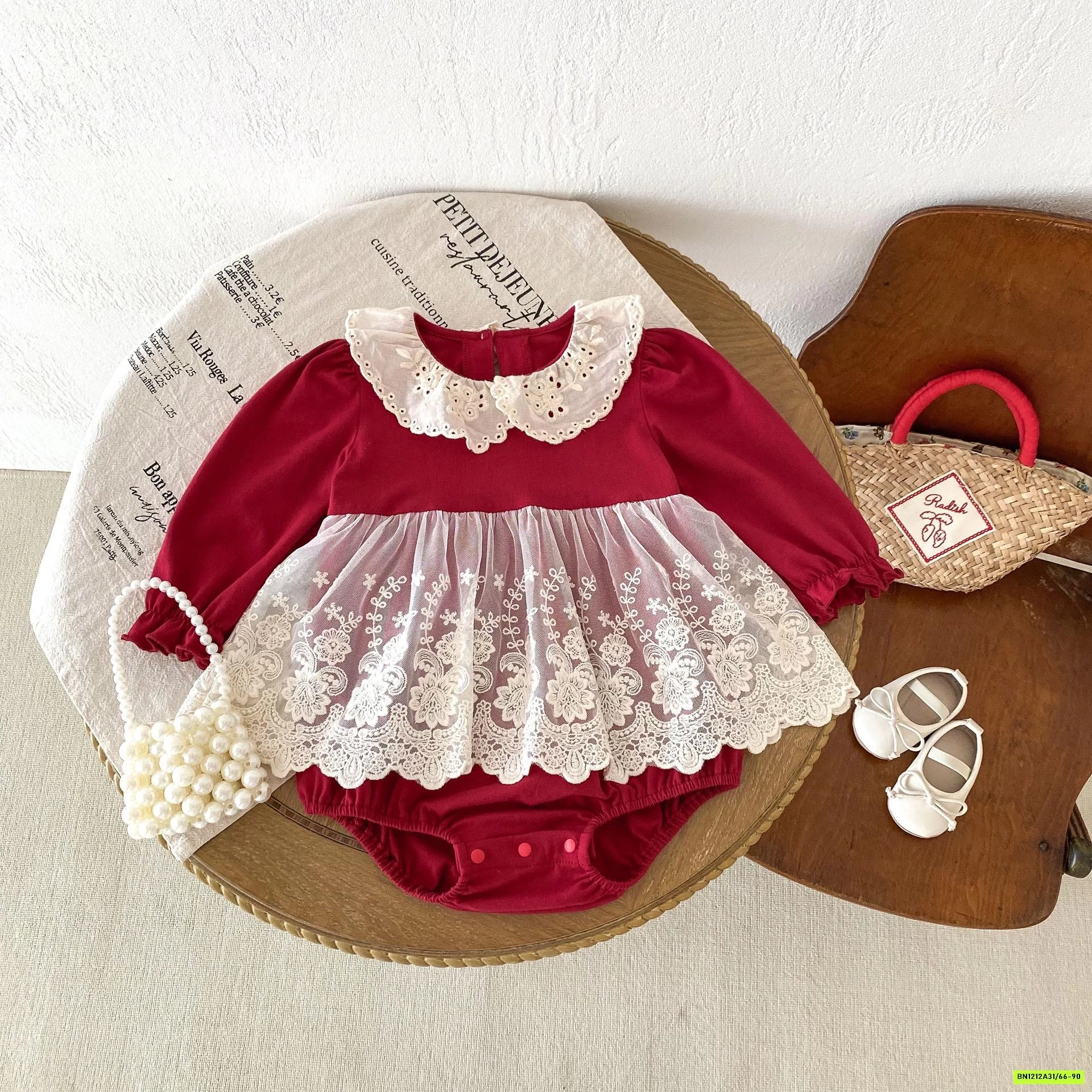 BODY ĐỎ PHỐI REN CỔ SEN