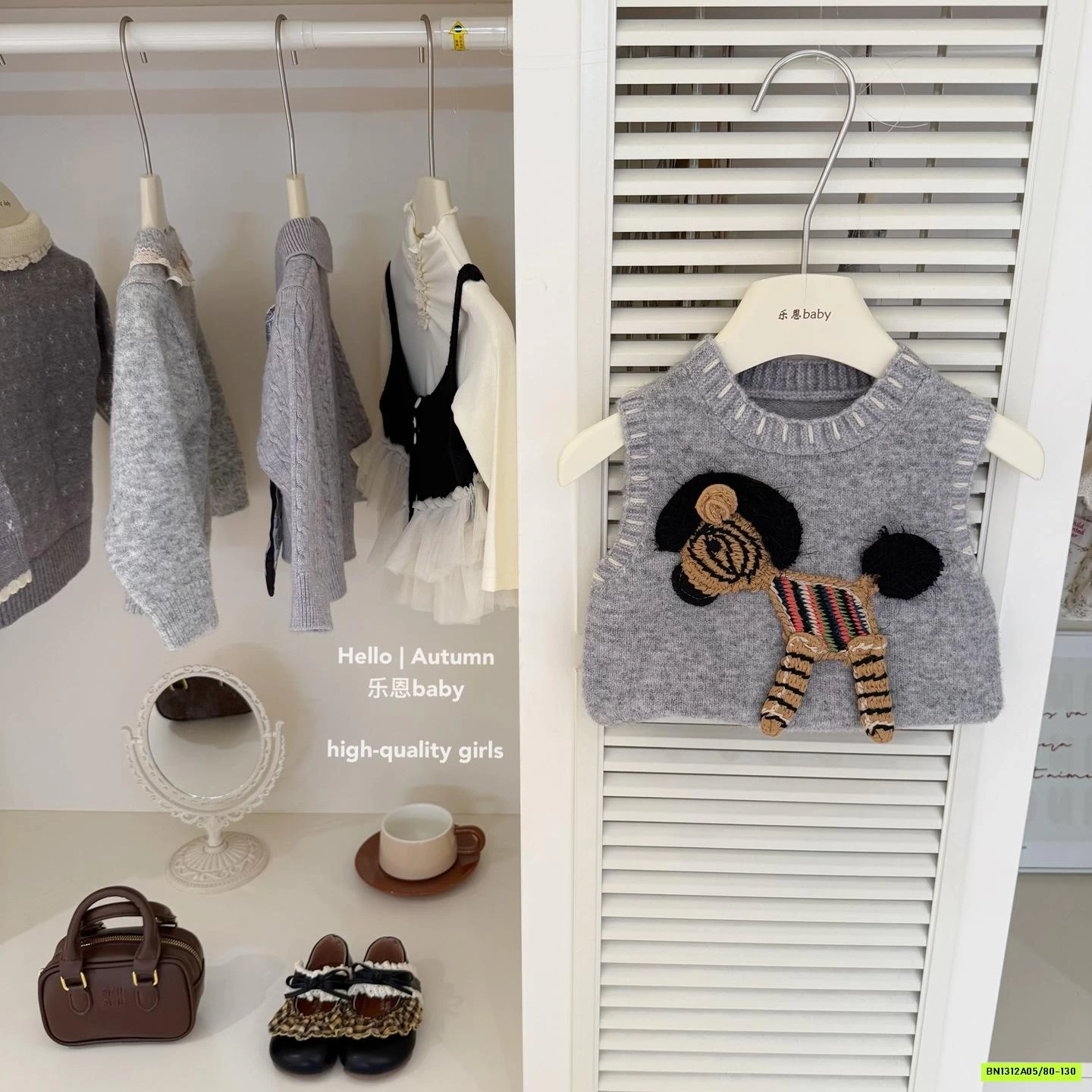 SÉT LEN NGỰA XÁM