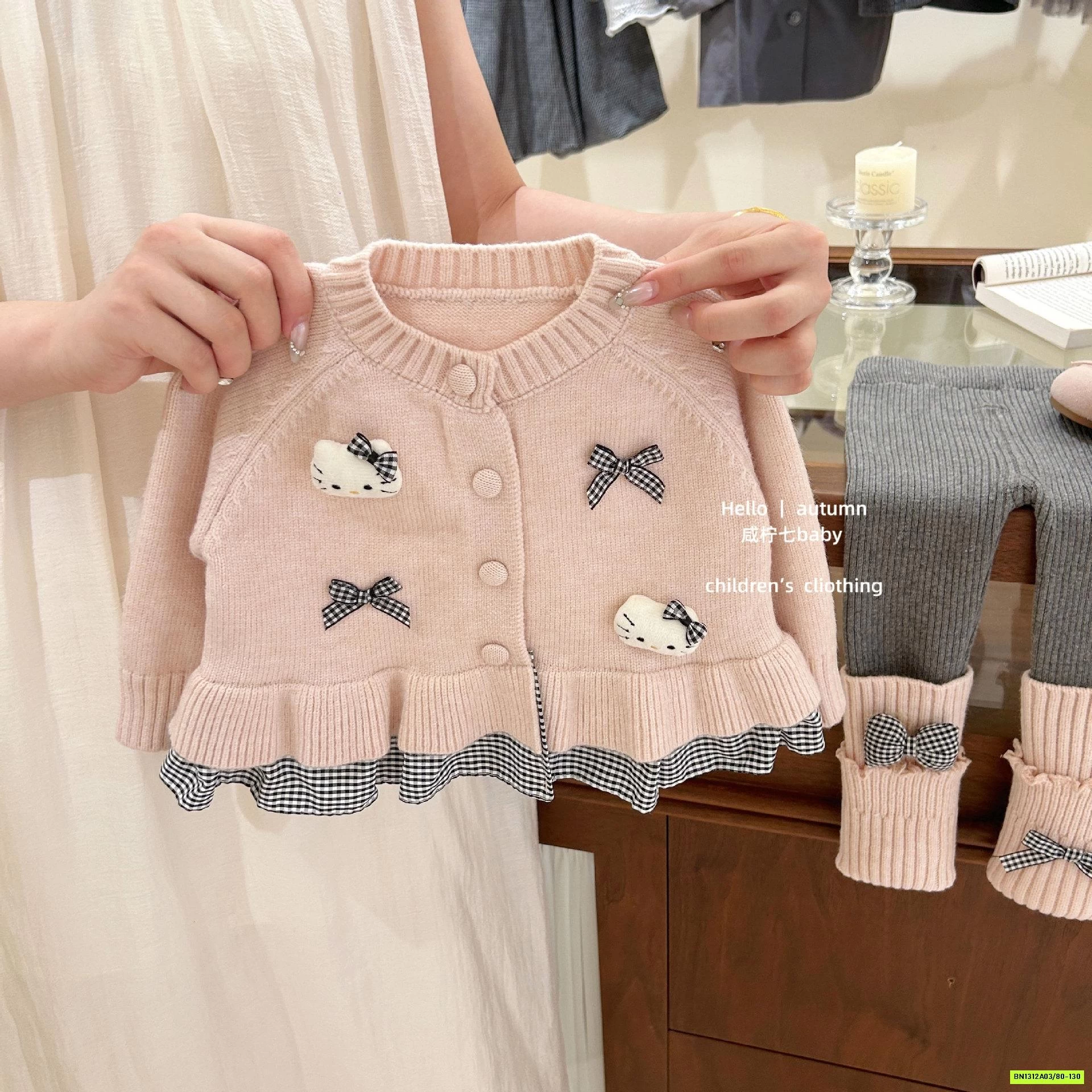 SÉT LEN HỒNG KITTY VIỀN CARO