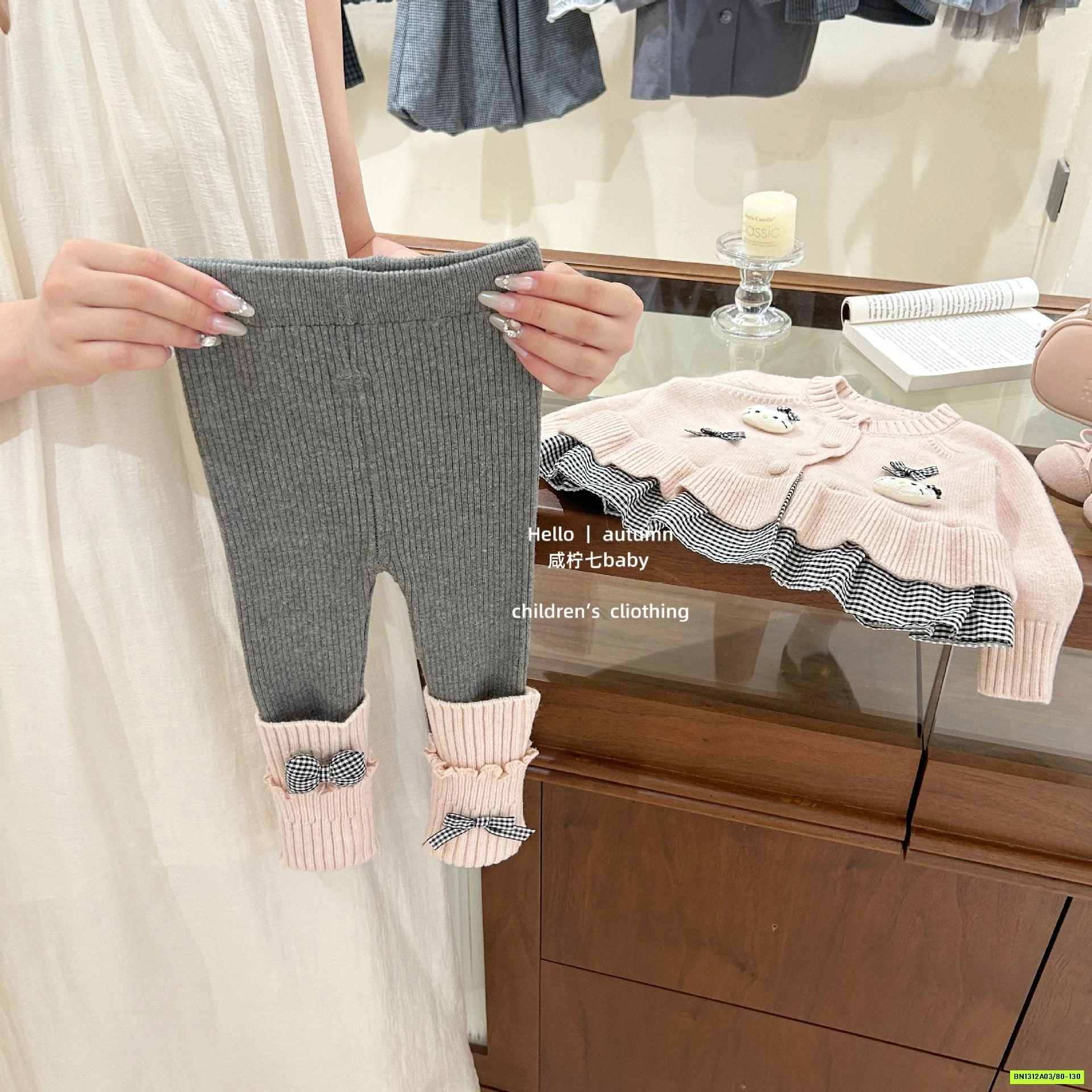 SÉT LEN HỒNG KITTY VIỀN CARO