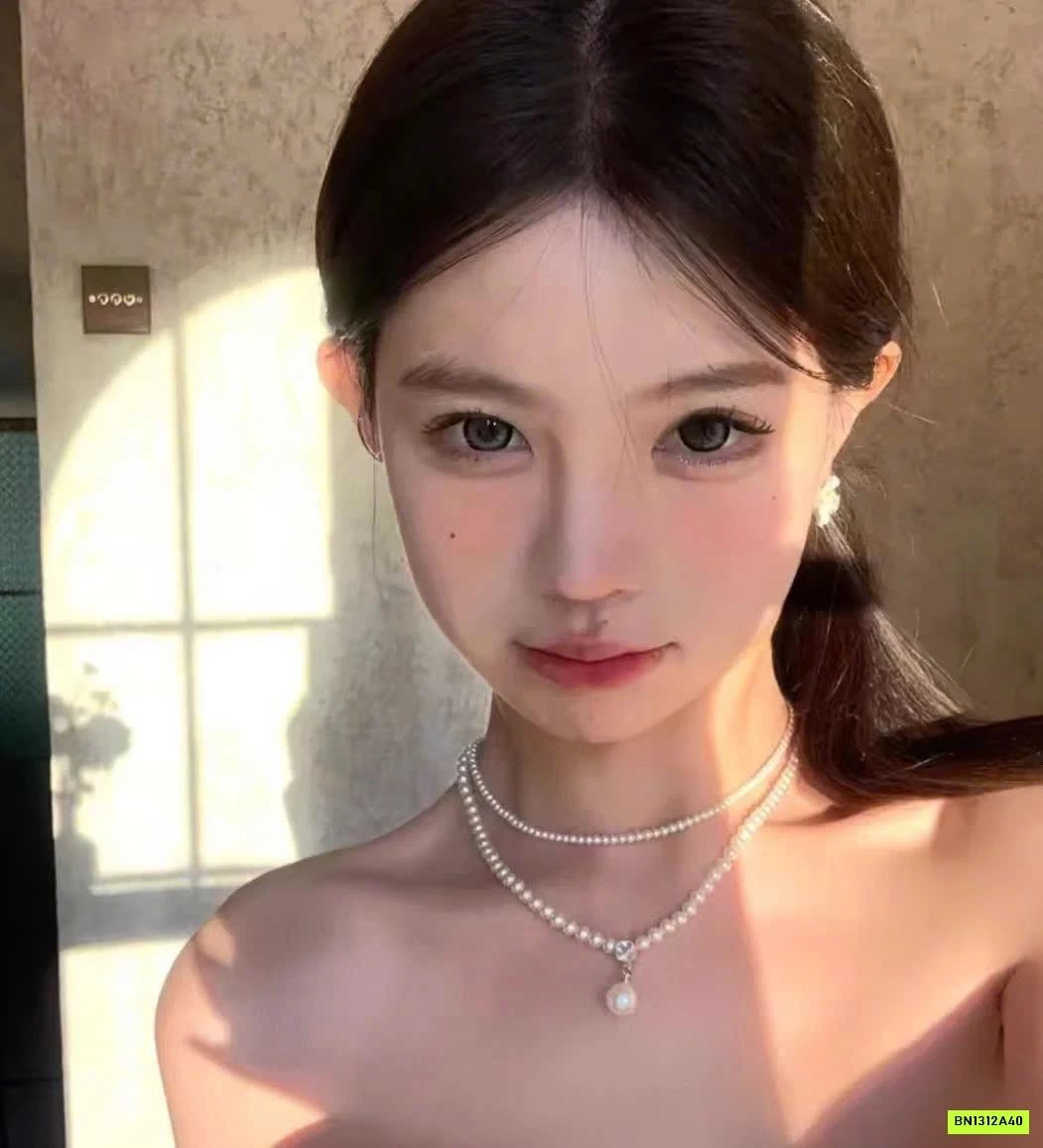 VÒNG CỔ NGỌC TRAI GOLIC