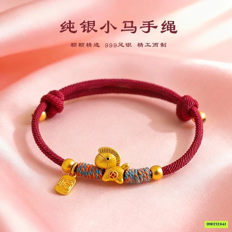 VÒNG TAY CHỈ ĐỎ MAY MẮN