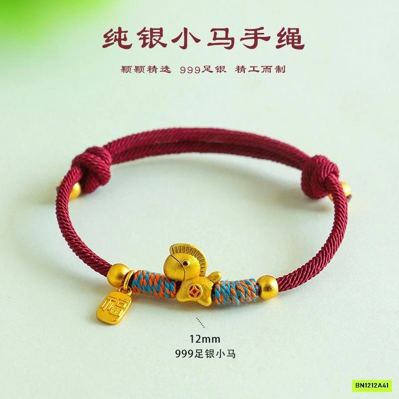 VÒNG TAY CHỈ ĐỎ MAY MẮN