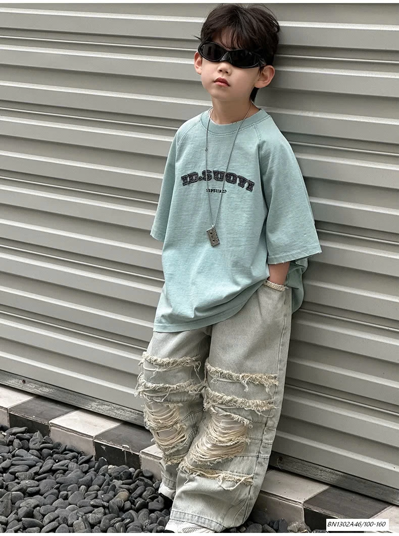 ÁO THÊU CHỮ MIX JEANS SUÔNG RÁCH