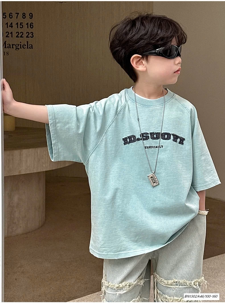 ÁO THÊU CHỮ MIX JEANS SUÔNG RÁCH